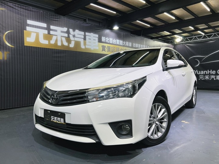 (71)正2015年出廠 11代 Toyota Corolla Altis 1.8經典版 汽油 雲朵白