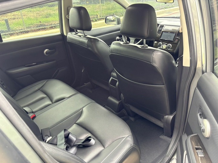 售2011 Nissan Tiida 1.8 高規版本 里程僅跑15萬 全車原鈑件 電瓶剛換 輪胎胎紋深