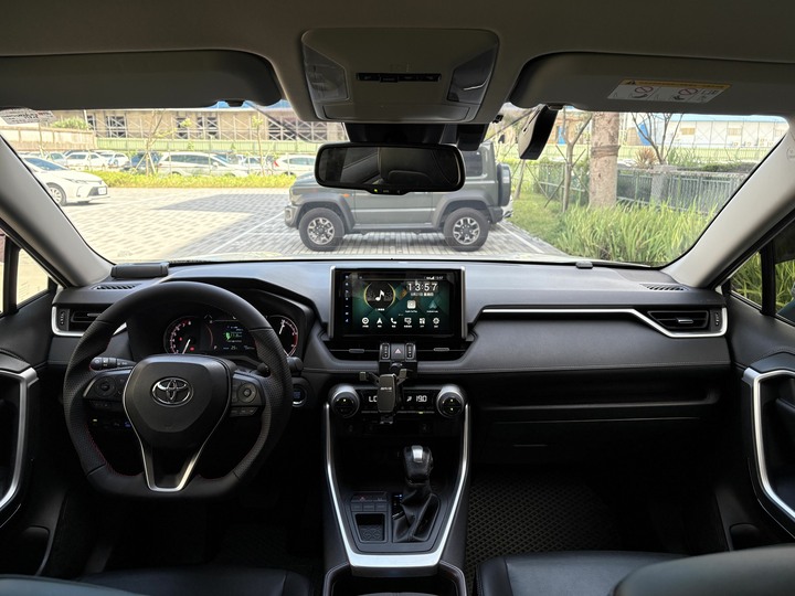 售2020 Toyota RAV4 2.0汽油旗艦 里程僅跑3萬
