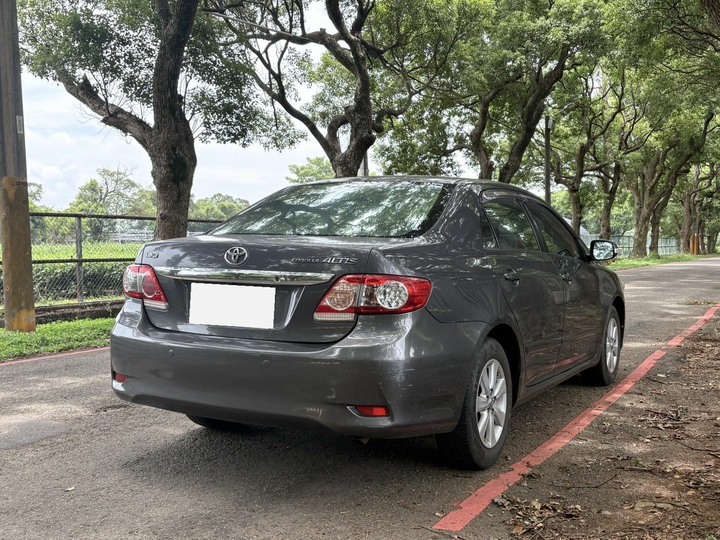 售2012 Toyota Altis 1.8E 里程僅跑14萬 全車原鈑件