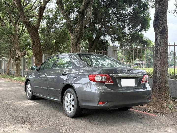 售2012 Toyota Altis 1.8E 里程僅跑14萬 全車原鈑件