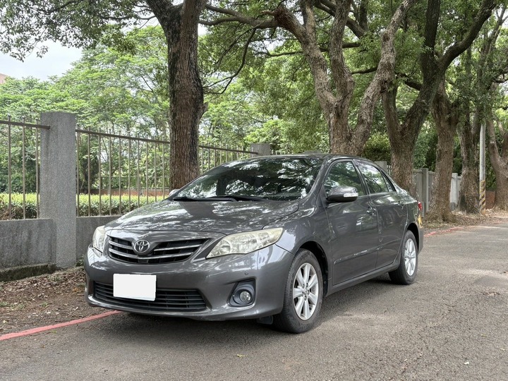 售2012 Toyota Altis 1.8E 里程僅跑14萬 全車原鈑件