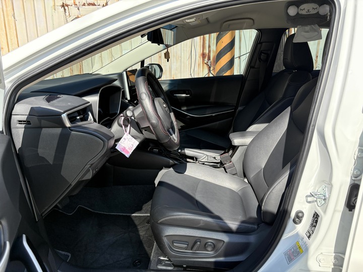 售自己開的車 2021 Toyota Altis 旗艦型 ＃全原廠保養