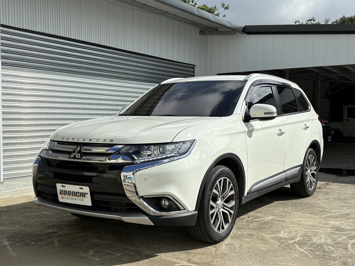 【#YouTube兩千中古車】 2017 Mitsubishi Outlander 尊貴型 ＃ACC跟車 里程6萬 原廠保養