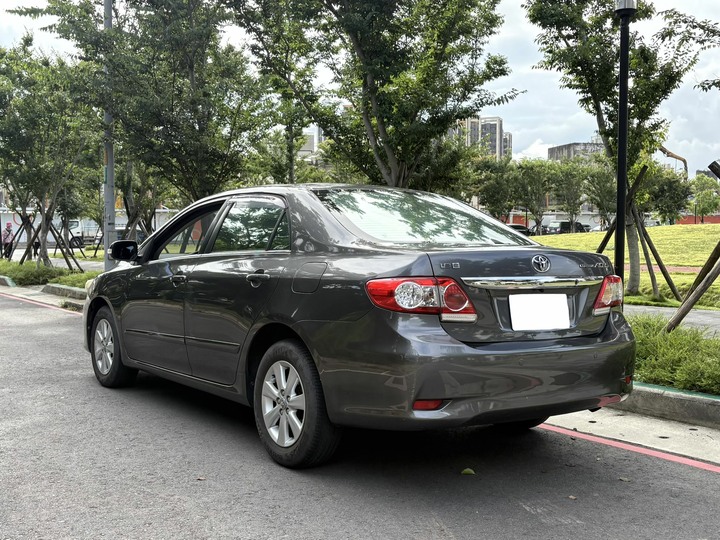 售2012 Toyota Altis 1.8E 里程僅跑14萬 全車原鈑件 無重大事故 無泡水