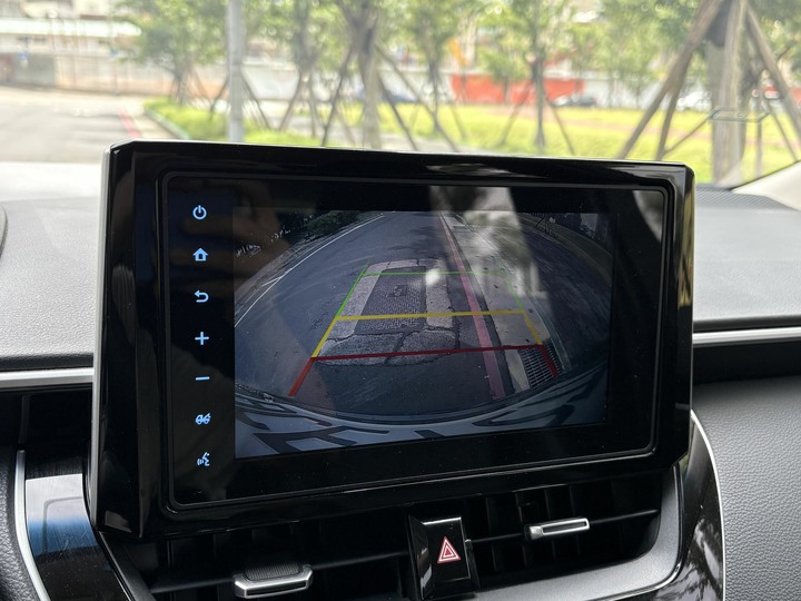 售 2019 Toyota Altis 尊爵型 原廠保養 里程10萬 全車原鈑件 無重大事故 無泡水