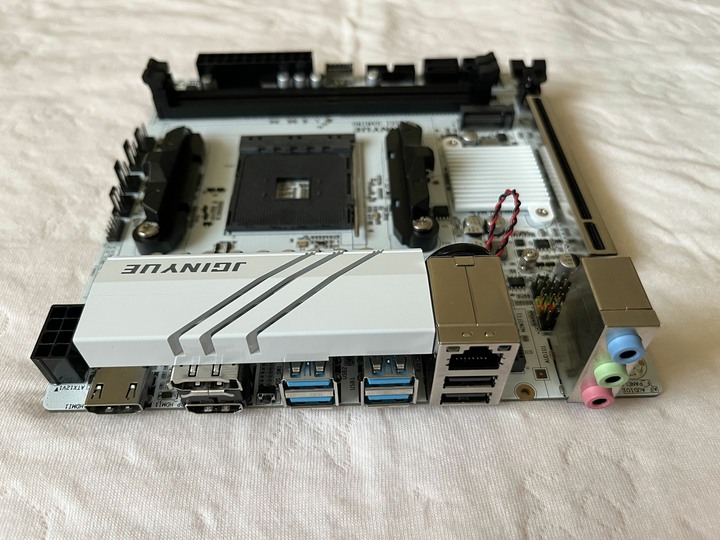 精粵 JGINYUE B550i-GAMING ITX
