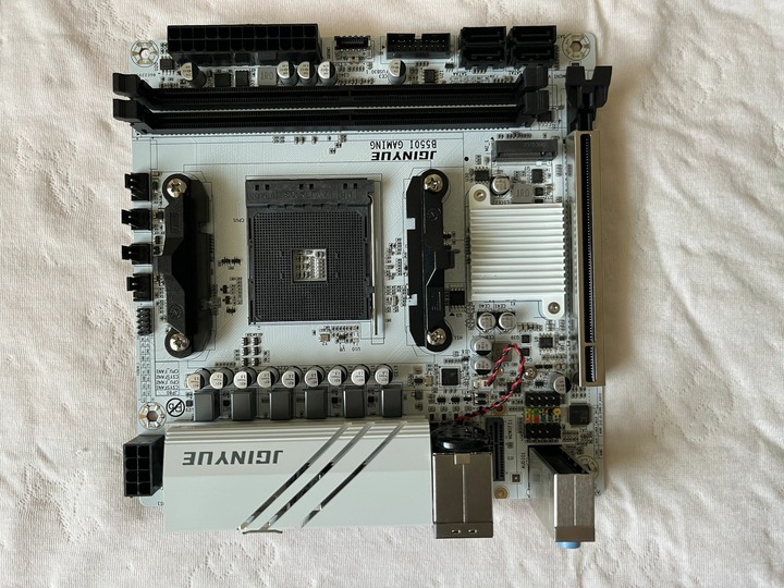 精粵 JGINYUE B550i-GAMING ITX