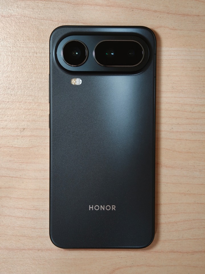 magic 8 pro air