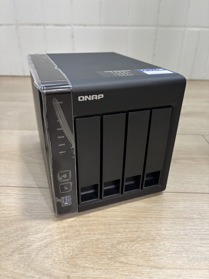 二手過保 QNAP TS-431X NAS 10 Gbps