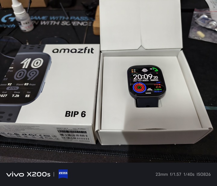 Amazfit 華米 Bip 6 智慧手錶(藍黑色)