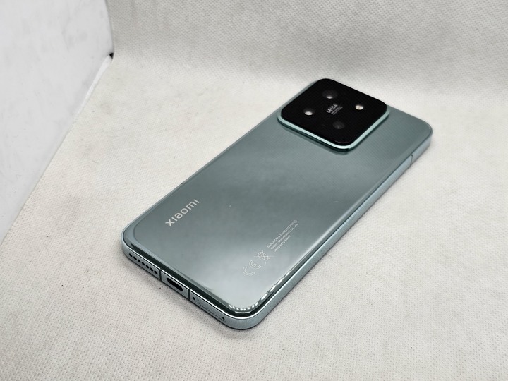 小米 14 12+512G + 典藏禮盒 台灣公司貨 綠色 Xiaomi MI 品相如新！