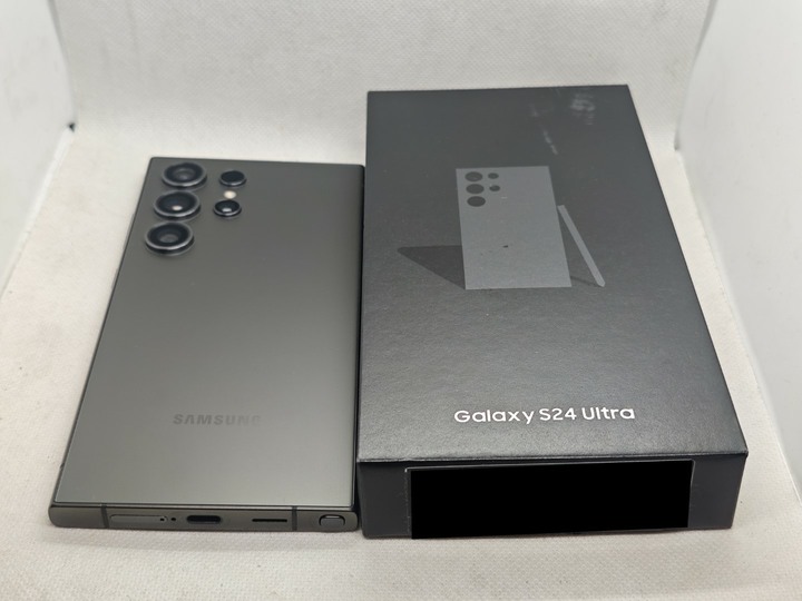 SAMSUNG Galaxy S24 Ultra 12+256G 台灣公司貨 綠色 三星 品相如新！