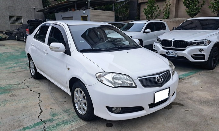 TOYOTA豐田VIOS 1.5E 自用車