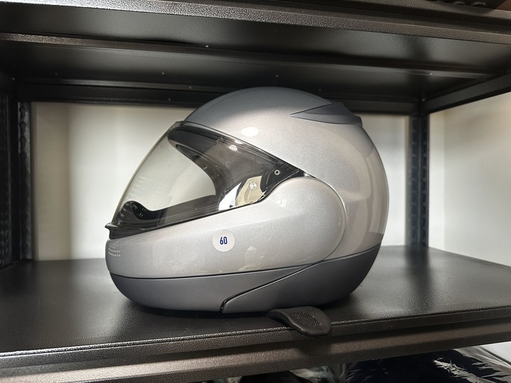 BMW 4-EVO system helmet 可樂帽