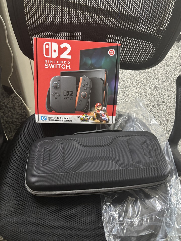 全新 Nintendo Switch 2 瑪利歐同捆包 加 主機收納包