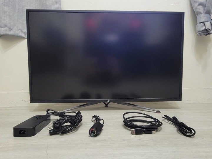 ASUS ROG Strix XG438Q 電競螢幕 大畫面 4K 120Hz 非 OLED