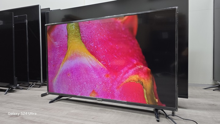 明亮面板 PANASONIC 43型 TH-43J500W FHD LED 液晶顯示器