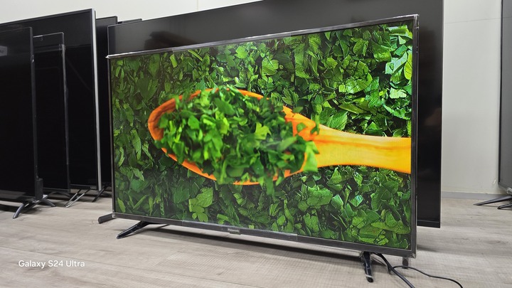 明亮面板 PANASONIC 43型 TH-43J500W FHD LED 液晶顯示器