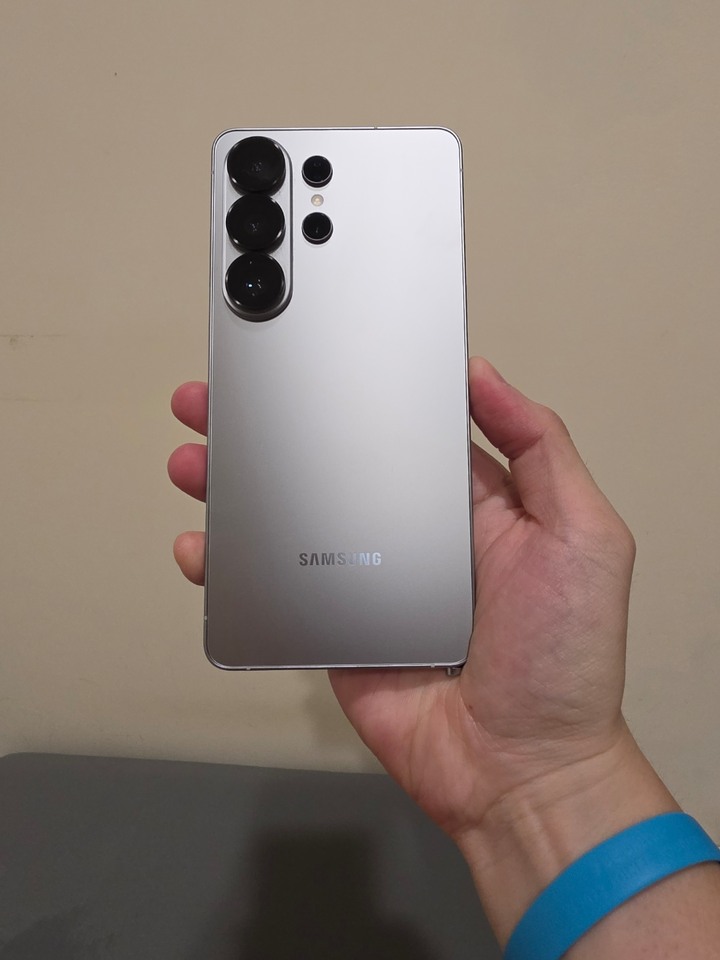 Samung S26 Ultra 512GB 9成新 誠可議