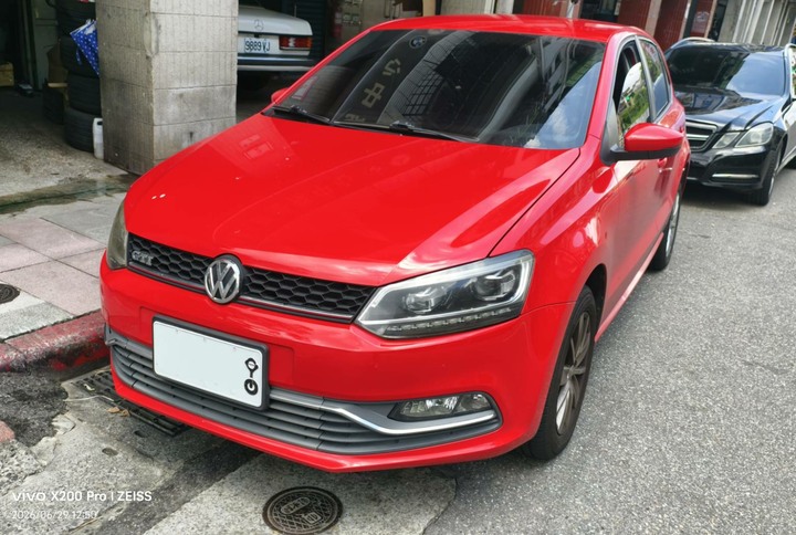 正2016 出廠VW POLO 1.6 CL