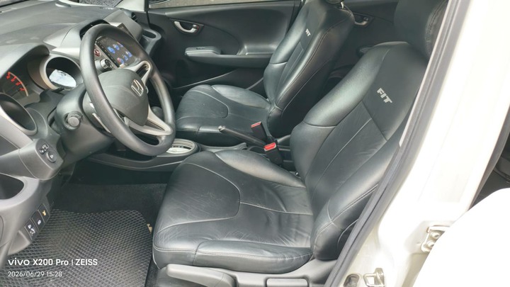 2010 Honda Fit 1.5 Vtis 本田飛渡