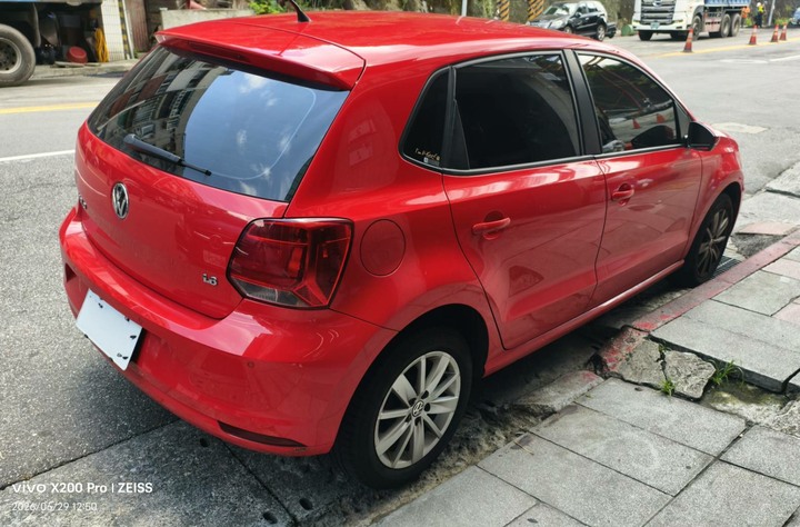 正2016 出廠VW POLO 1.6 CL