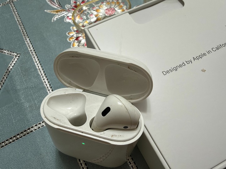 AirPods 2