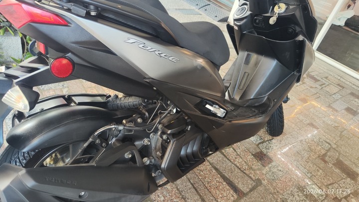 賣2021年式的YAMAHA機車FORCE 155/SMAX/DRG/KRV請參考
