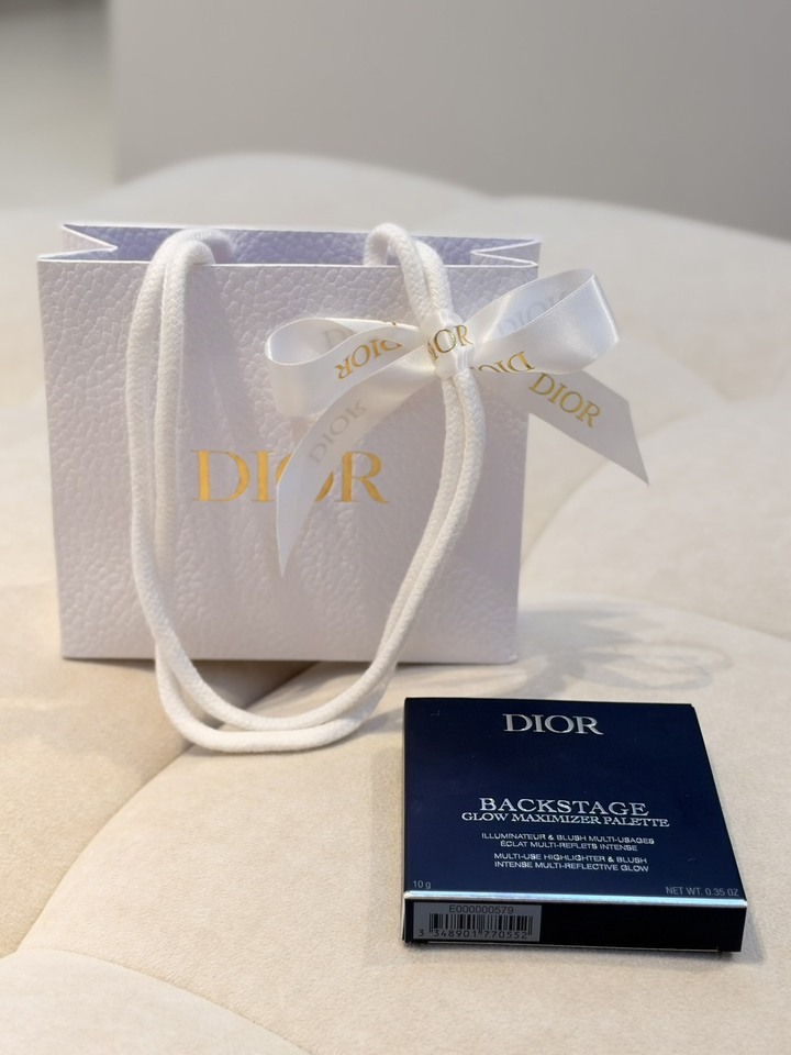 DIOR #001 煥采光 專業後台系列熱銷的四色亮彩盤