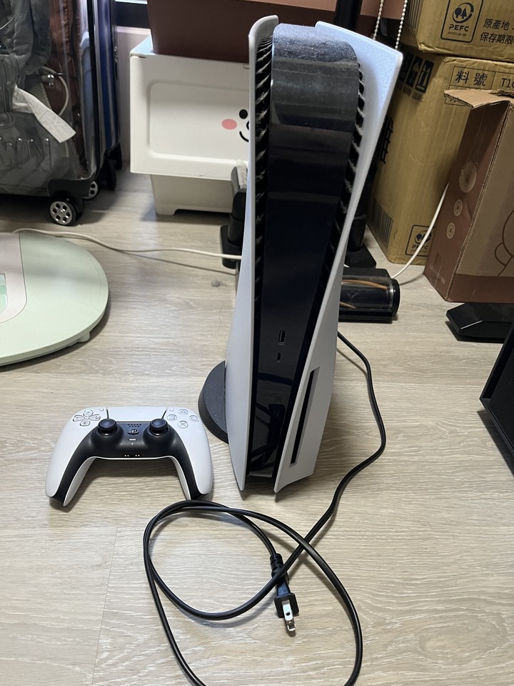 ps5光碟版（CFI-1218A01)