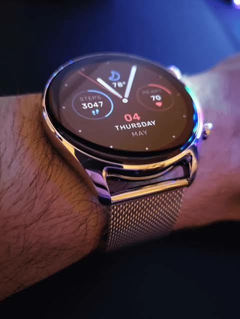 AMAZFIT GTR4 Limited Edition 繁中國際版，外觀九成新
