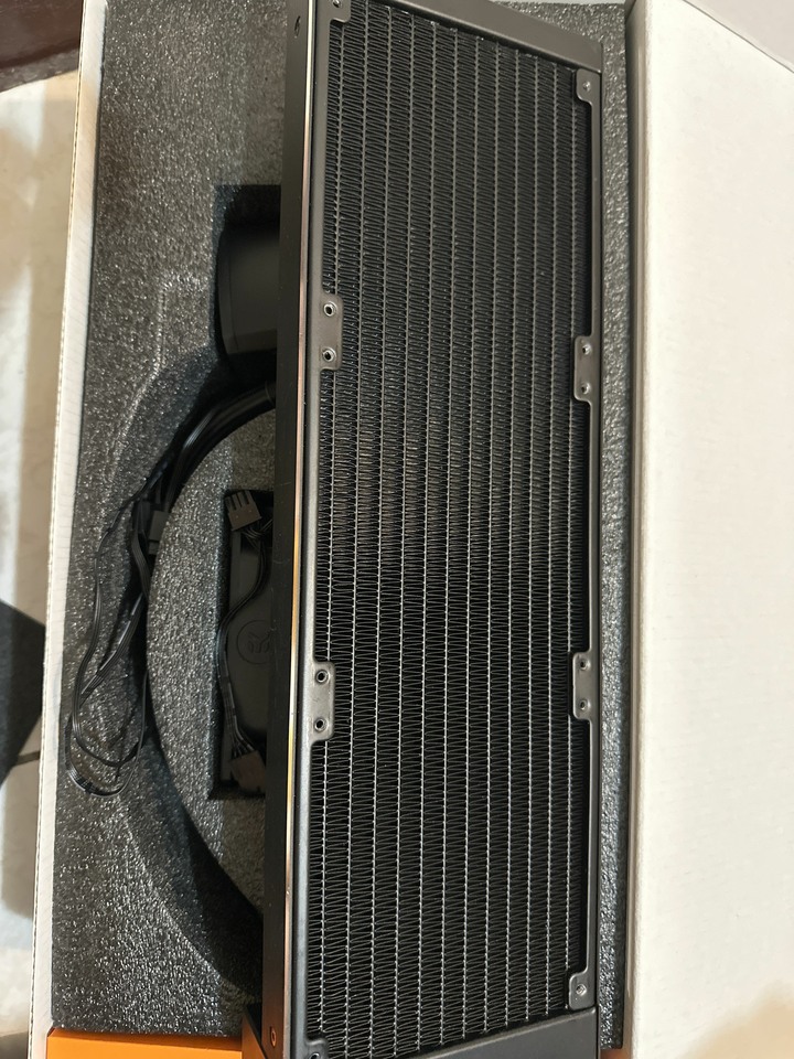 EK Nucleus AIO CR360 低價自售