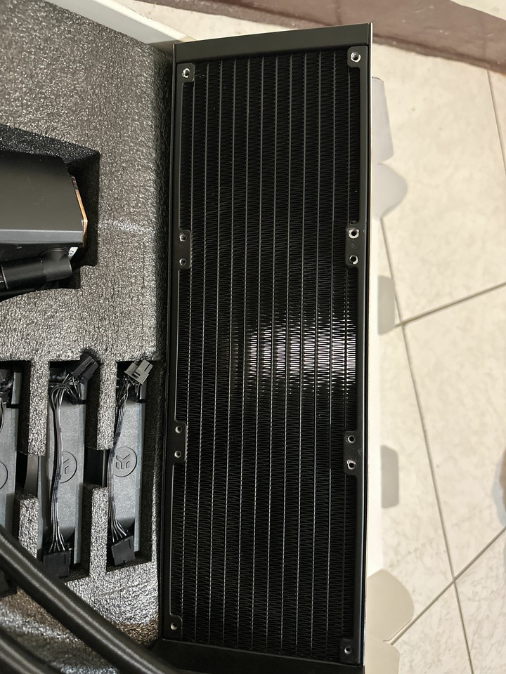 EK Nucleus AIO CR360 低價自售