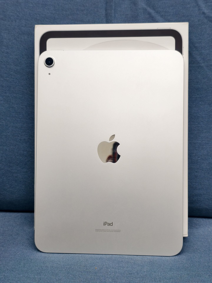 Apple IPad 10 64G 蘋果平板 大螢幕 IPad10 第十代 銀色 盒裝