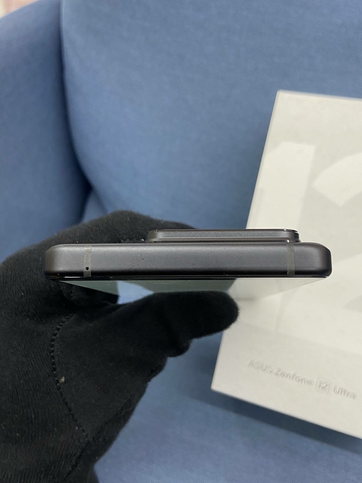 烙印 ASUS Zenfone 12 ultra 12G+256G 二手華碩5G旗艦手機 黑色 Zenfone12
