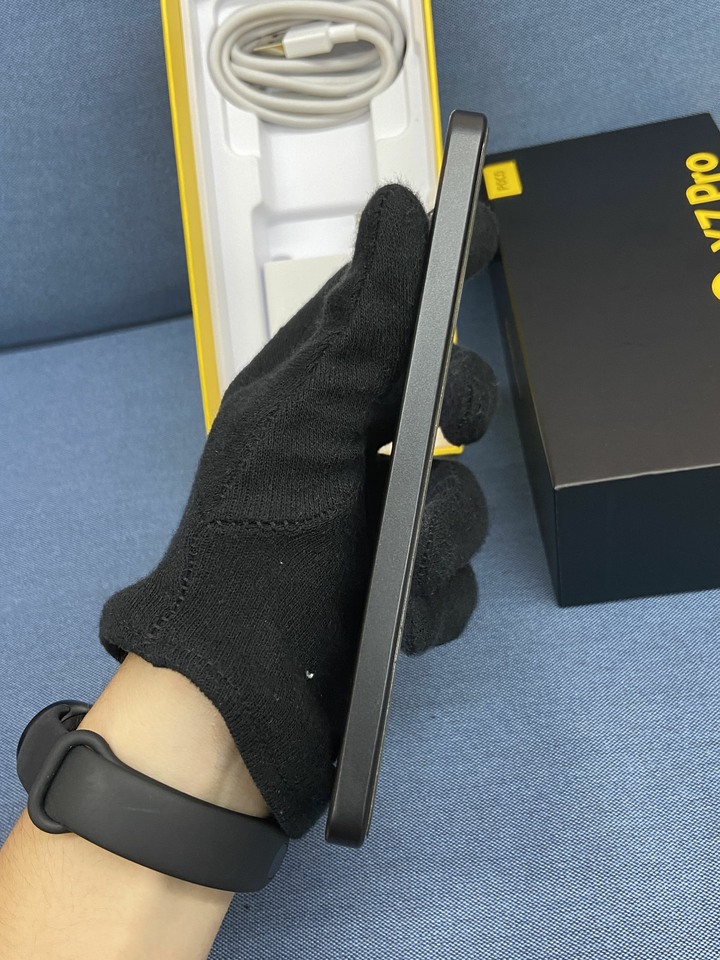 保固長POCO X7 Pro 12G+256G 黑色 二手旗艦小米手機