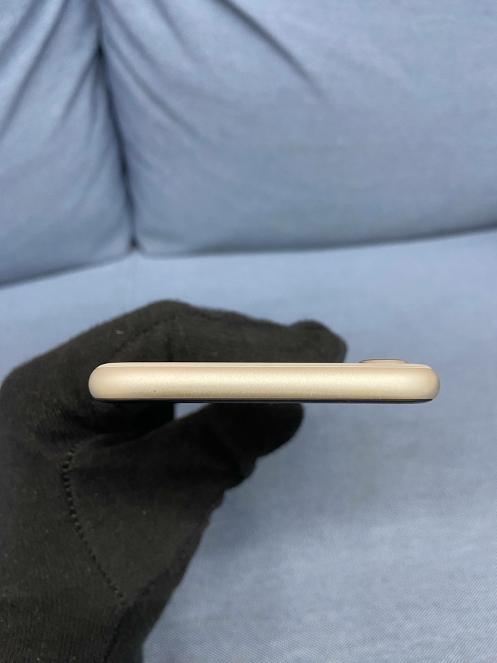 Apple IPhone SE3 128G SE 3 二手蘋果5G手機 白色