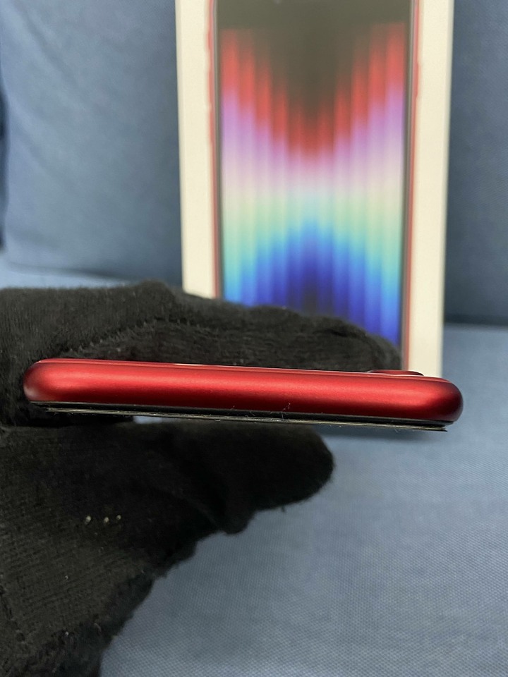 Apple IPhone SE3 SE 3 64G二手蘋果5G手機 2022 第三代 紅色