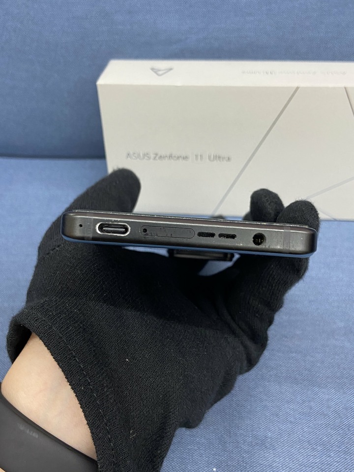 ASUS Zenfone 11 Ultra 12G+256G華碩手機 二手旗艦5G手機 台灣公司貨 藍色盒裝