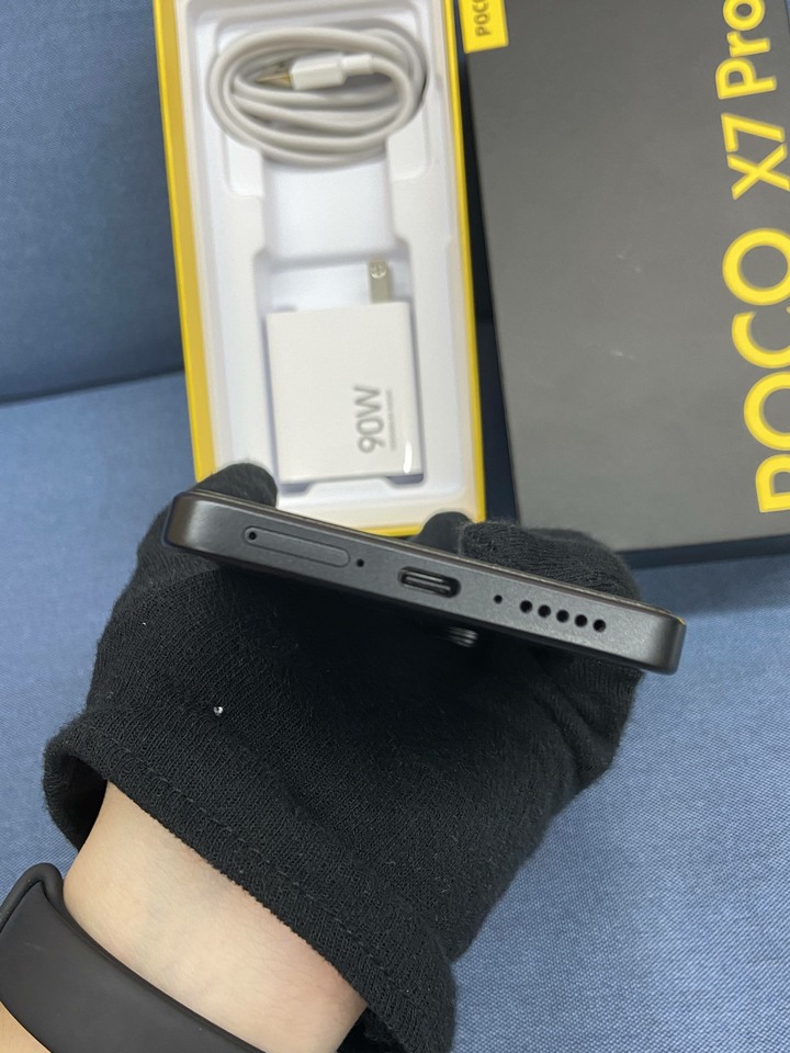 保固長POCO X7 Pro 12G+256G 黑色 二手旗艦小米手機