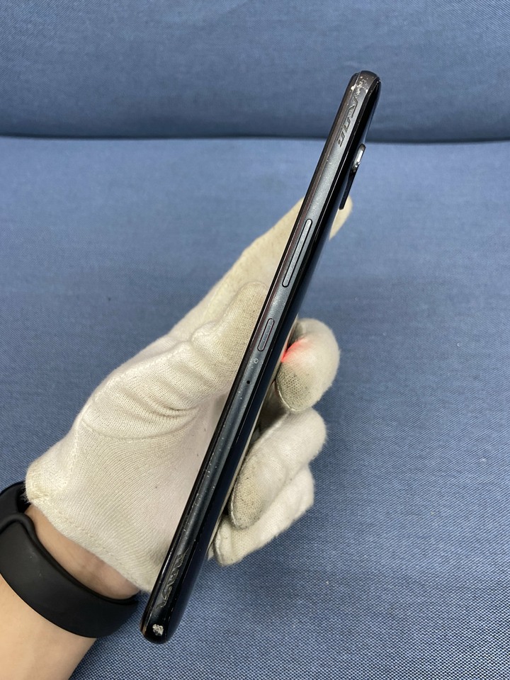 (外觀磕碰多)ASUS ROG Phone 3 5G 12+512G 二手華碩電競手機 Rog phone3
