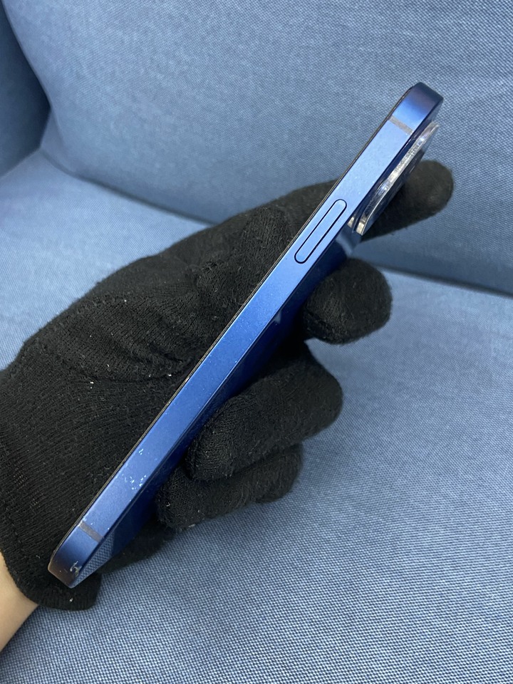 Apple IPhone 12 64G 蘋果手機 二手6.1吋手機 藍色 IPhone12 G6TDW2R