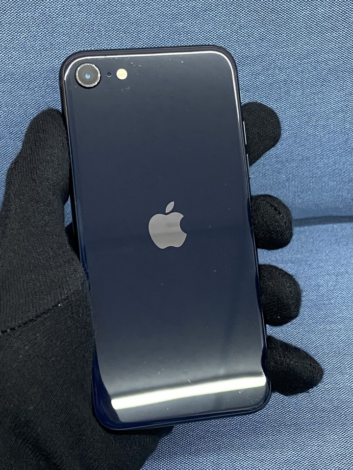 Apple IPhone SE3 SE 3 64G二手蘋果5G手機 2022 第三代 黑藍色 403798