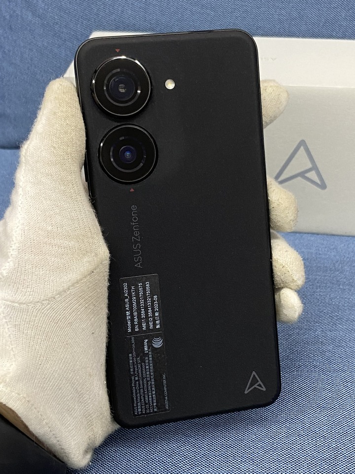 ASUS Zenfone 10 8G+256G 二手華碩5G旗艦手機 黑色 Zenfone10