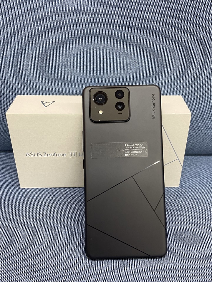 (明顯烙印)ASUS Zenfone 11 Ultra 12G+256G華碩手機 二手旗艦5G手機 台灣公司貨