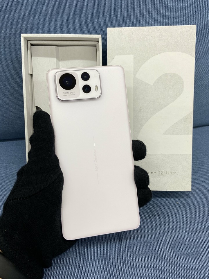 螢幕有烙印ASUS Zenfone 12 ultra 12G+256G 二手華碩5G旗艦手機 櫻花白Zenfone12