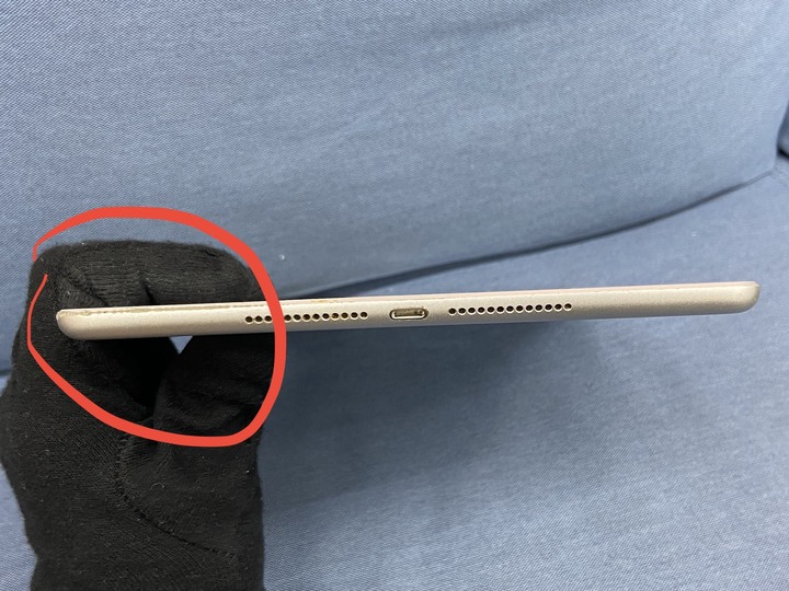 (螢幕有破)Apple IPad 5 128G 二手蘋果平板 9.7吋 大螢幕 iPad5 GCTW4AW WIFI版