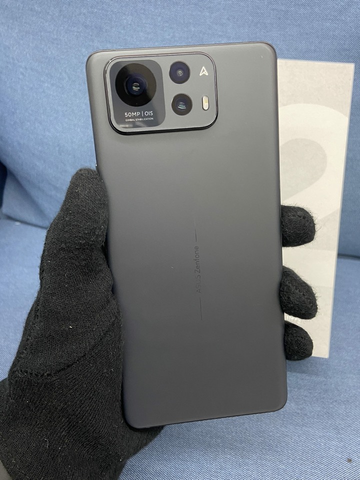 烙印 ASUS Zenfone 12 ultra 12G+256G 二手華碩5G旗艦手機 黑色 Zenfone12