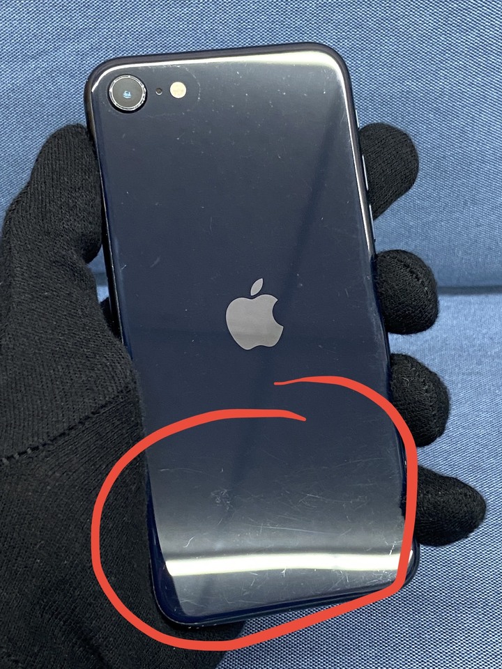 螢幕明顯刮傷Apple IPhone SE3 64G SE 3 二手蘋果5G手機 464931